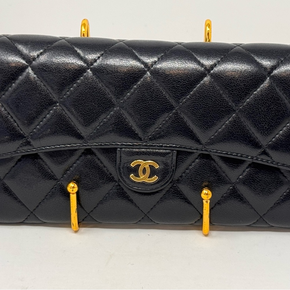💯Authentic CHANEL Black Quilted Lambskin Classic Flap Continental Wallet - Picture 2 of 9